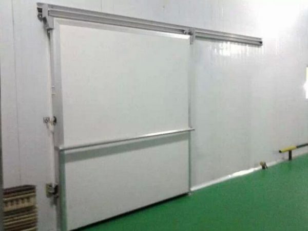 sliding door